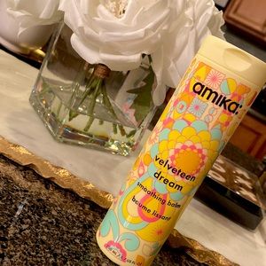 ✨Brand New Amika Velveteen Dream Smoothing Balm✨